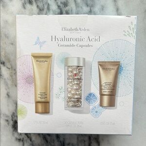 Elizabeth Arden Hyaluronic Acid Ceramide Capsules Gift Set | 60 Capsules